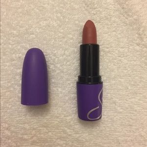 SELENA x MAC